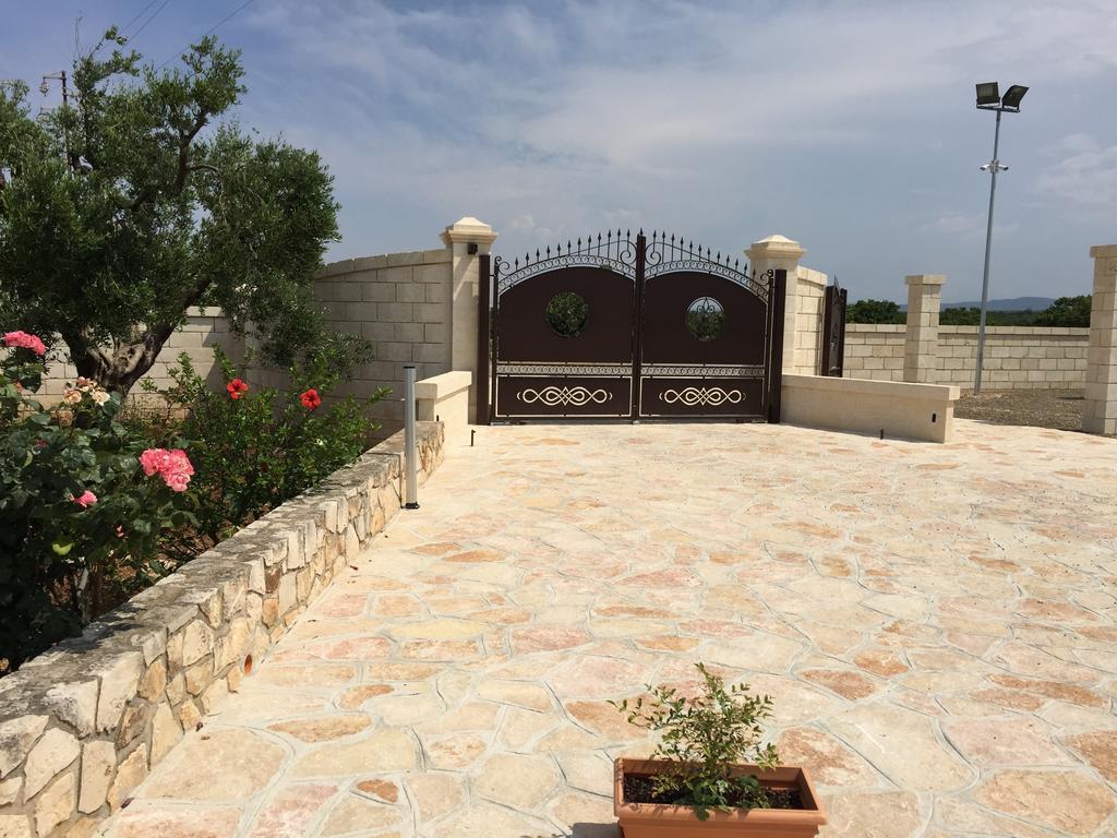 Le Terrazze Miramare B&B Torre Canne Buitenkant foto