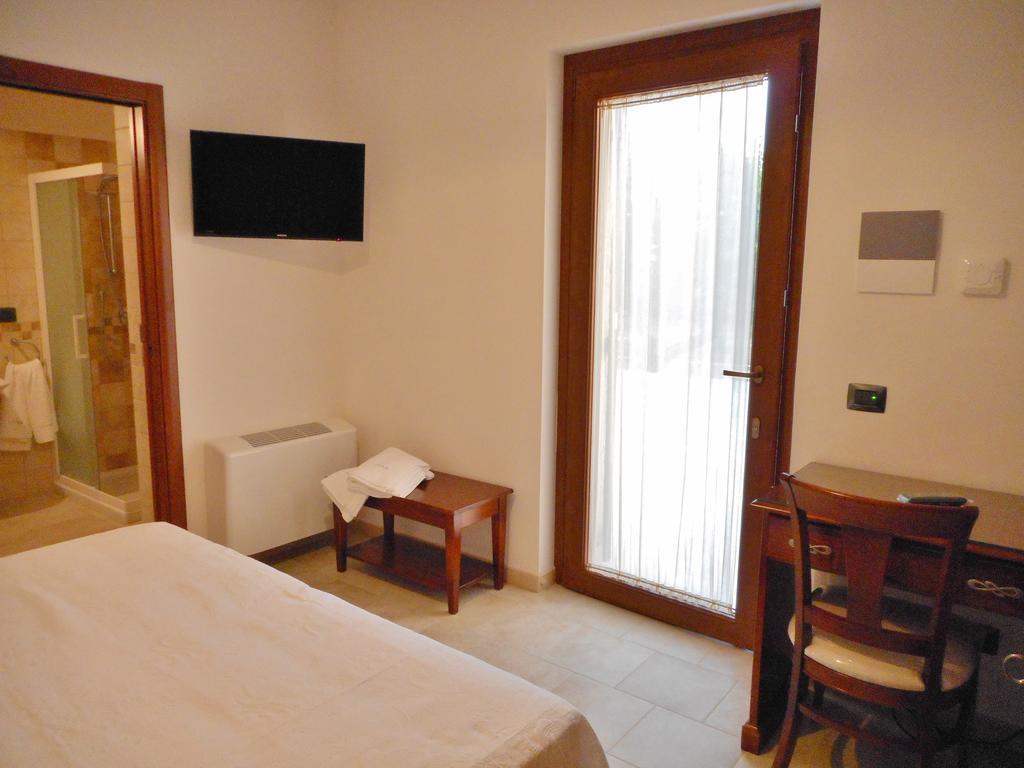 Le Terrazze Miramare B&B Torre Canne Buitenkant foto